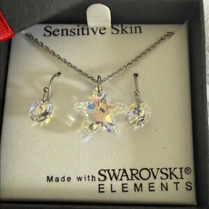 NIB Swarovski Elements Aurora Borealis Crystal Star Necklace & Earring Set